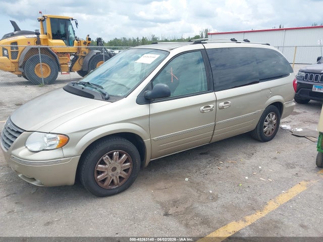 Chrysler Town & Country Limited