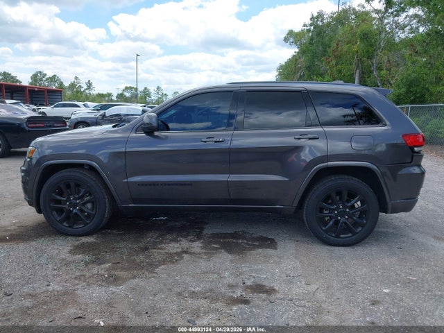 Jeep Grand Cherokee Laredo X 4x2