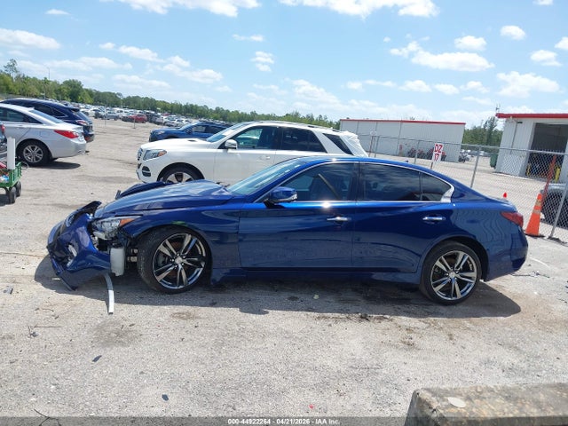 INFINITI Q50 3.0t Signature Edition