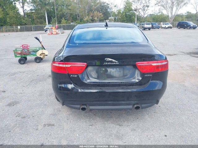 Jaguar XE 25t Premium