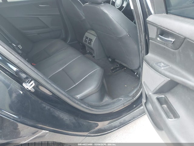 Jaguar XE 25t Premium