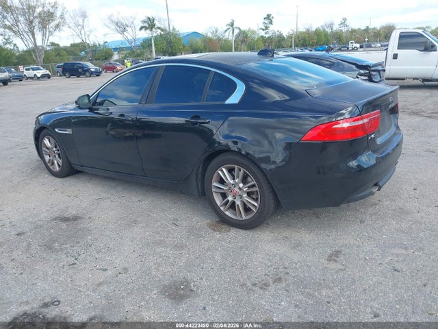 Jaguar XE 25t Premium