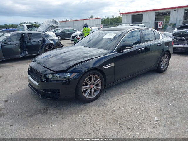 Jaguar XE 25t Premium
