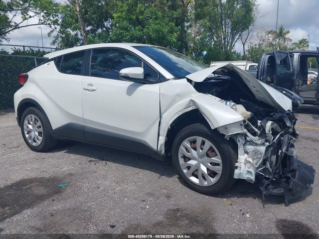 Salvage Toyota C-HR Image
