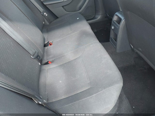 Volkswagen Jetta 1.4t S