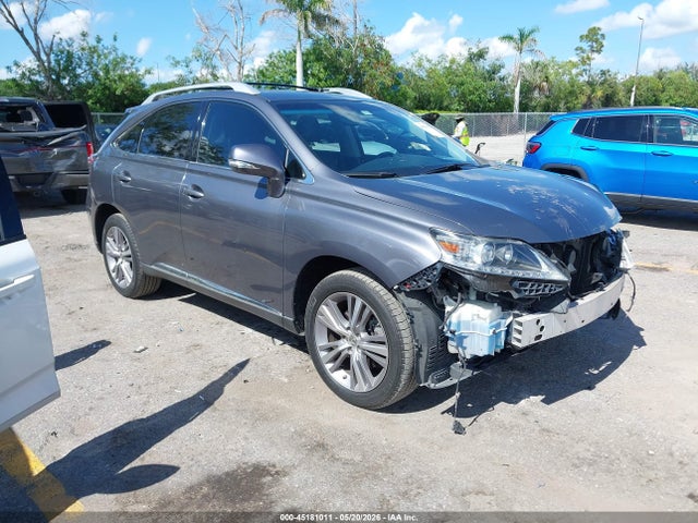 Salvage Lexus RX Image