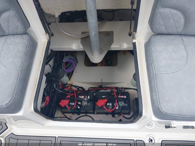 Stingray 27