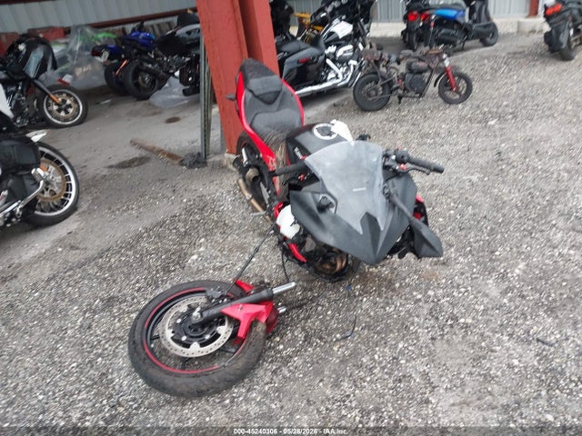 Salvage Kawasaki Ex500 Image