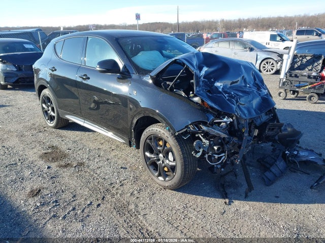 Salvage Dodge Hornet Image
