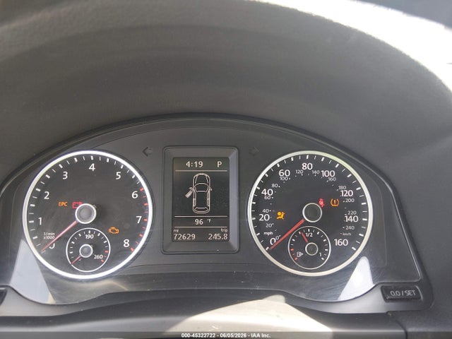 Volkswagen Tiguan S