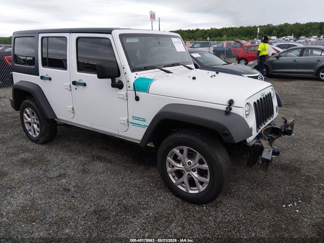 Salvage Jeep Wrangler Image