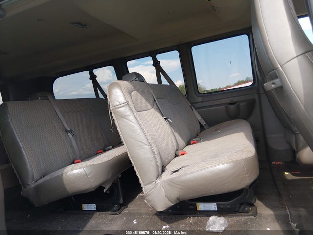 Chevrolet Express Lt