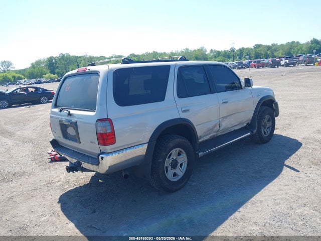 Toyota 4Runner Sr5 V6