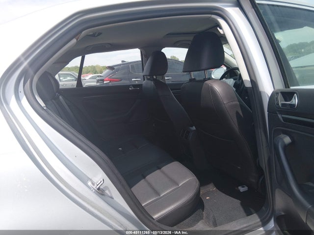 Volkswagen Jetta Se