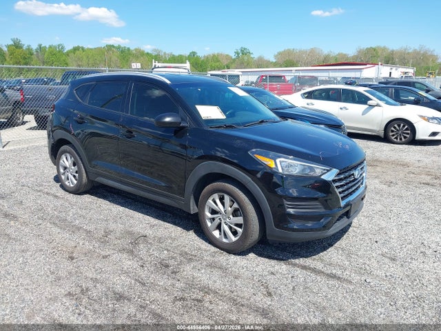 Salvage Hyundai TUCSON Image