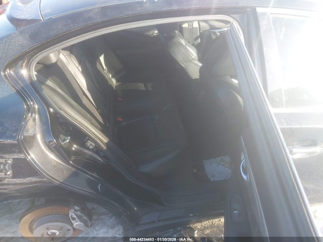 INFINITI Q50 Sport