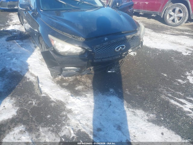 INFINITI Q50 Sport