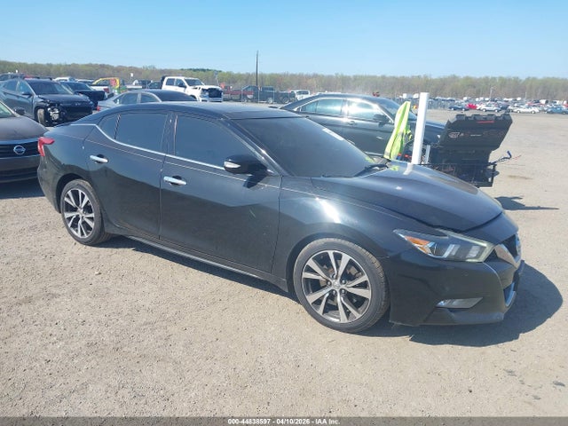 Salvage Nissan Maxima Image