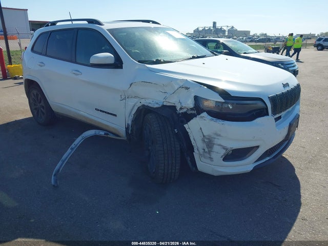 Salvage Jeep Cherokee Image