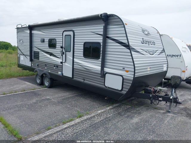 Salvage Jayco Other Image