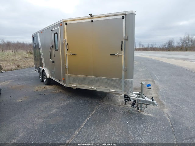 Salvage R And R Trailers Inc Enclosed Trailer Image