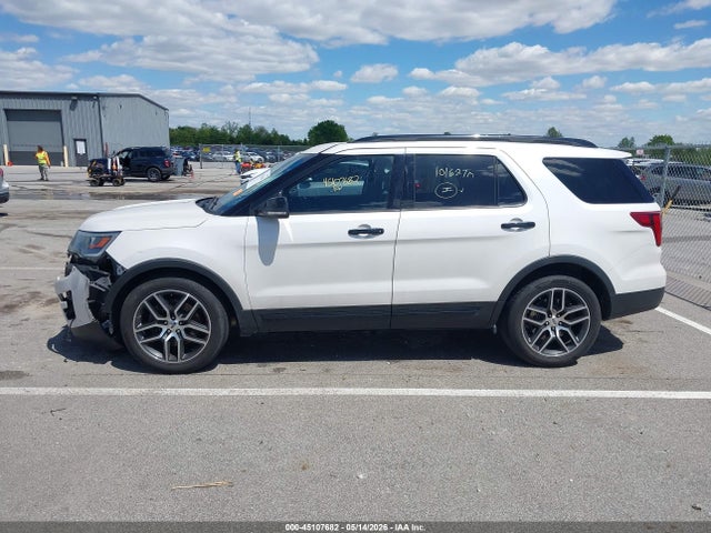 Ford Explorer Sport