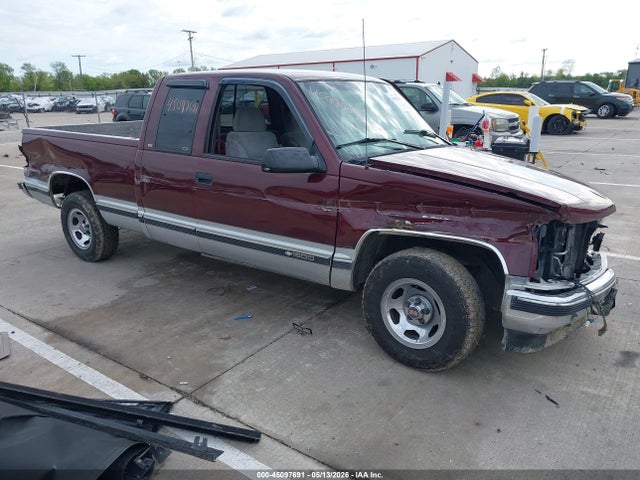 Salvage Chevrolet C1500 Image