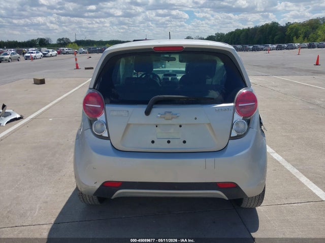 Chevrolet Spark 1lt Auto