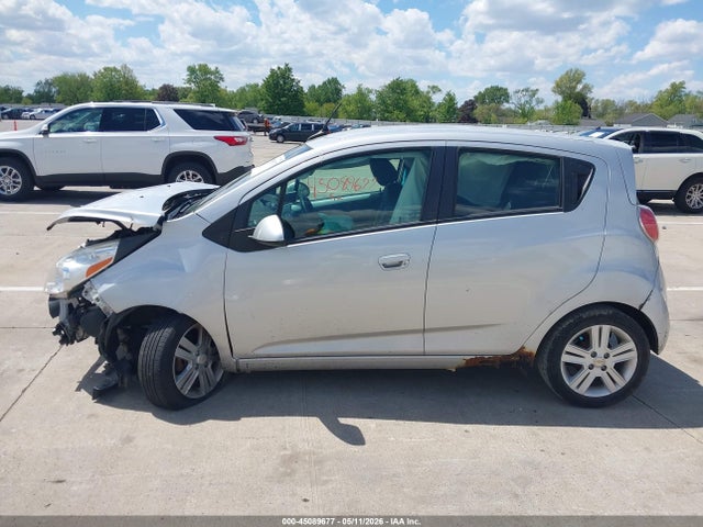 Chevrolet Spark 1lt Auto