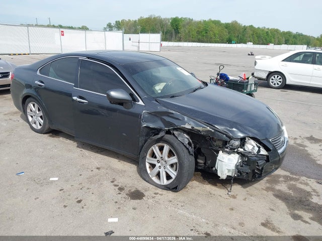 Salvage Lexus Es Image