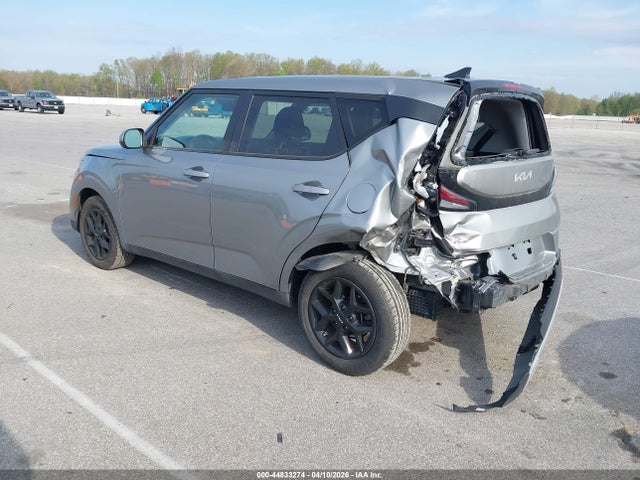 Kia Soul Lx