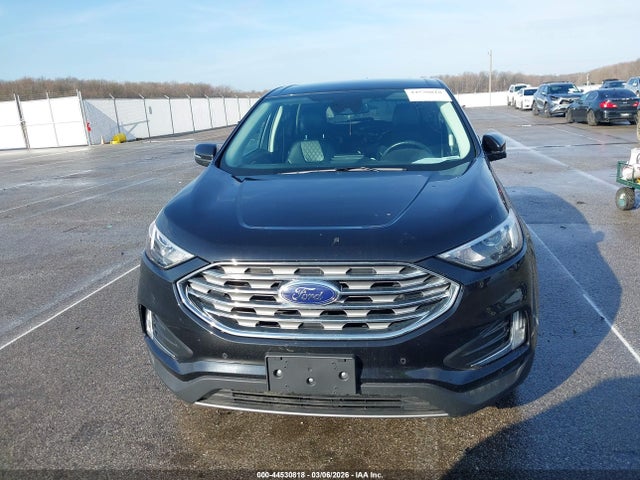 Ford Edge Titanium