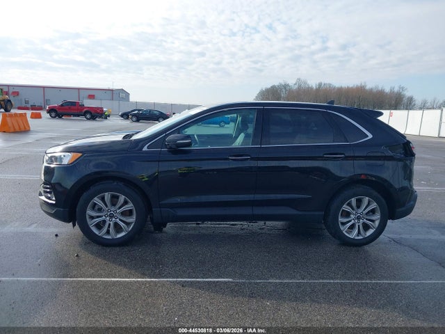 Ford Edge Titanium