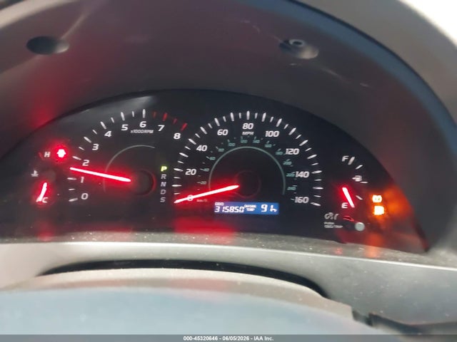 Toyota Camry Le V6