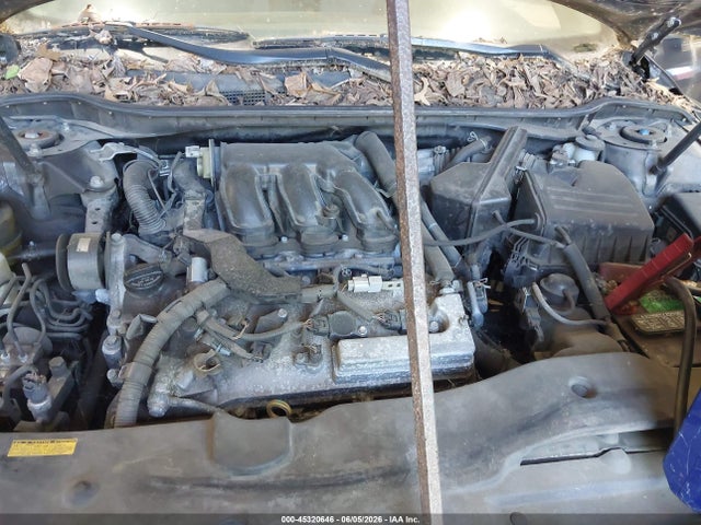 Toyota Camry Le V6