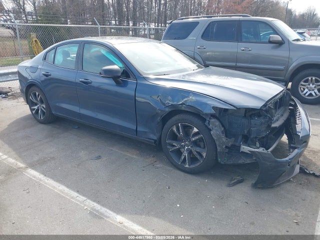 Salvage Volvo S60 Image