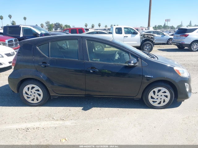 Toyota Prius c Two