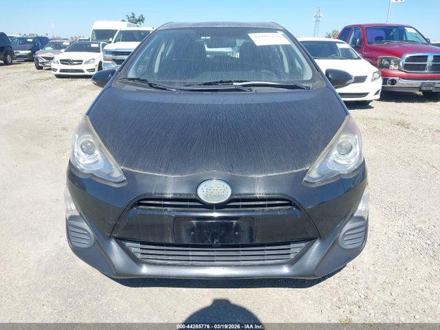 Toyota Prius c Two