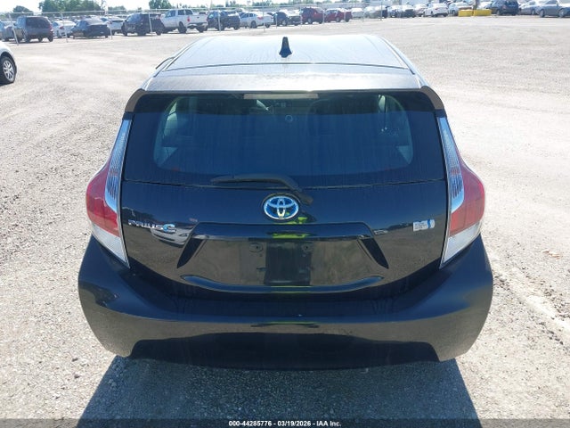Toyota Prius c Two