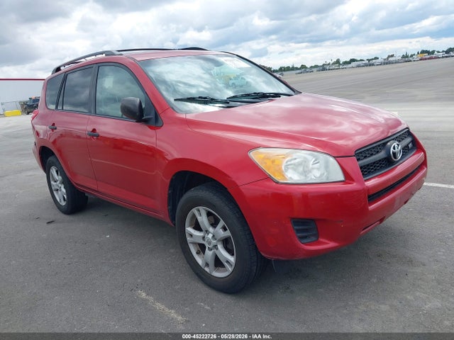 Salvage Toyota RAV4 Image