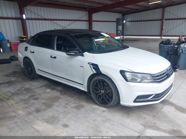 Salvage Volkswagen Passat Image
