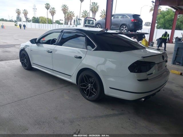 Volkswagen Passat 1.8t S