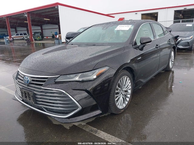 Toyota Avalon Hybrid Limited