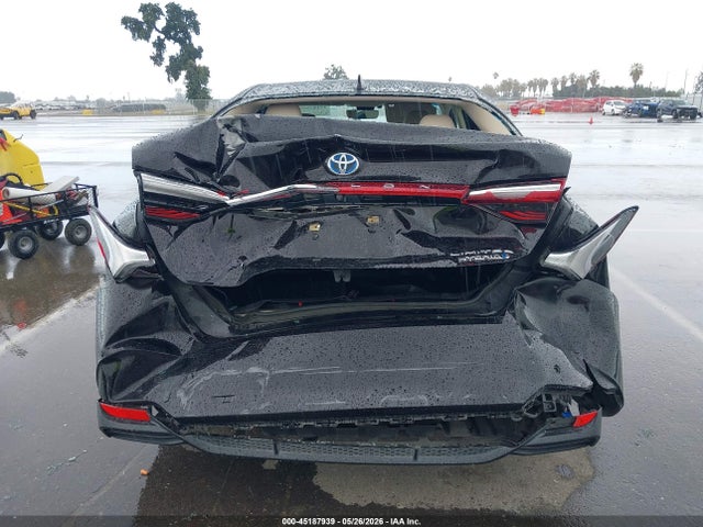 Toyota Avalon Hybrid Limited