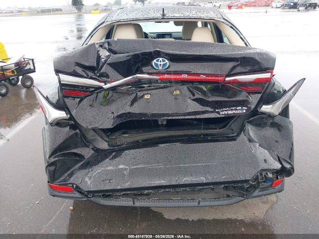 Toyota Avalon Hybrid Limited