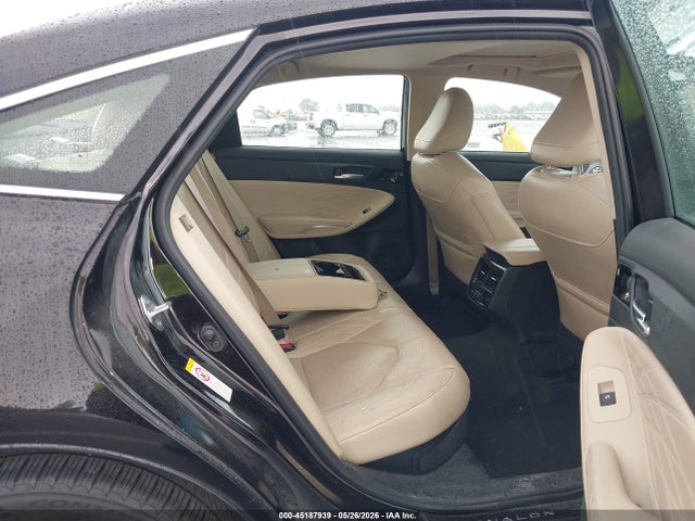 Toyota Avalon Hybrid Limited