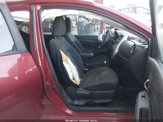 Nissan Versa 1.6 Sv