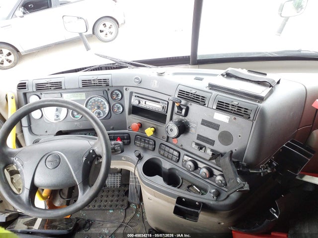 Freightliner Cascadia 125