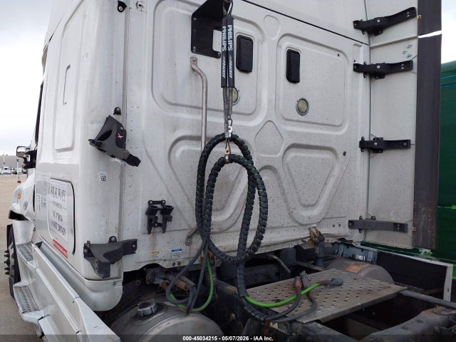 Freightliner Cascadia 125