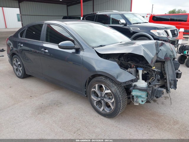 Salvage Kia Forte Image